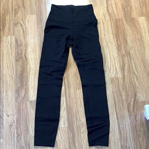 Lululemon Wunder Under 25” Black Leggings Size 2